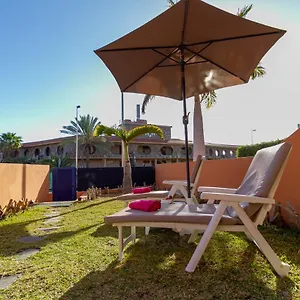 Duplex With Free Wifi And Private Garden Meloneras